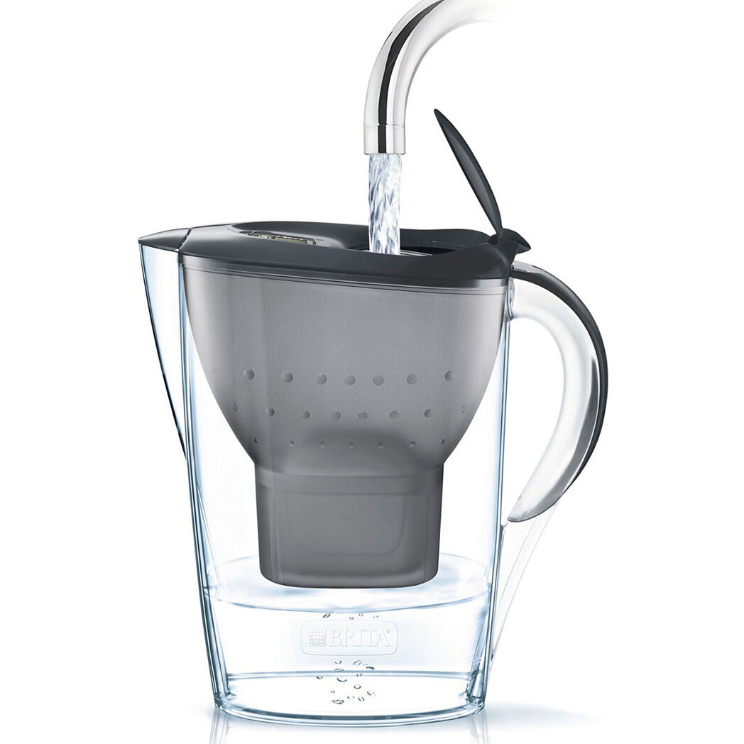 Brita\u0020Marella\u00202,4\u0020l.\u0020\u0028bia\u0142y\u0029